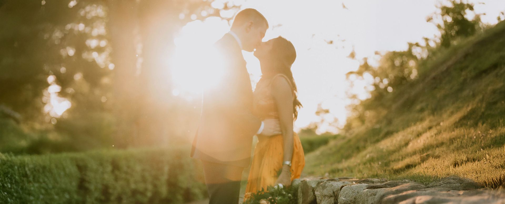 Midsummer Magic: Sunset Ceremonies & Golden Hour Glam